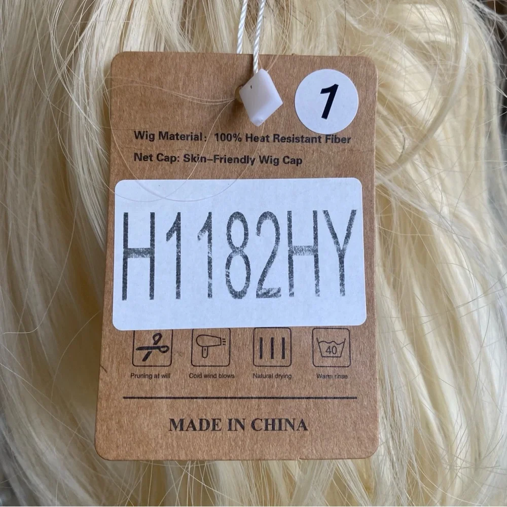 NEW! Blonde Ombre Wig with Wig Cap Long Soft Curly Synthetic Heat-Resistant